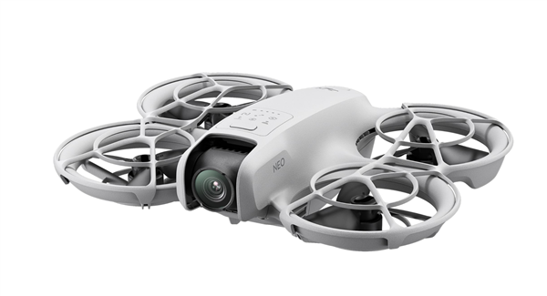 角子機：1299元起！大疆史上最輕、最小無人機DJI Neo發佈：操作零難度